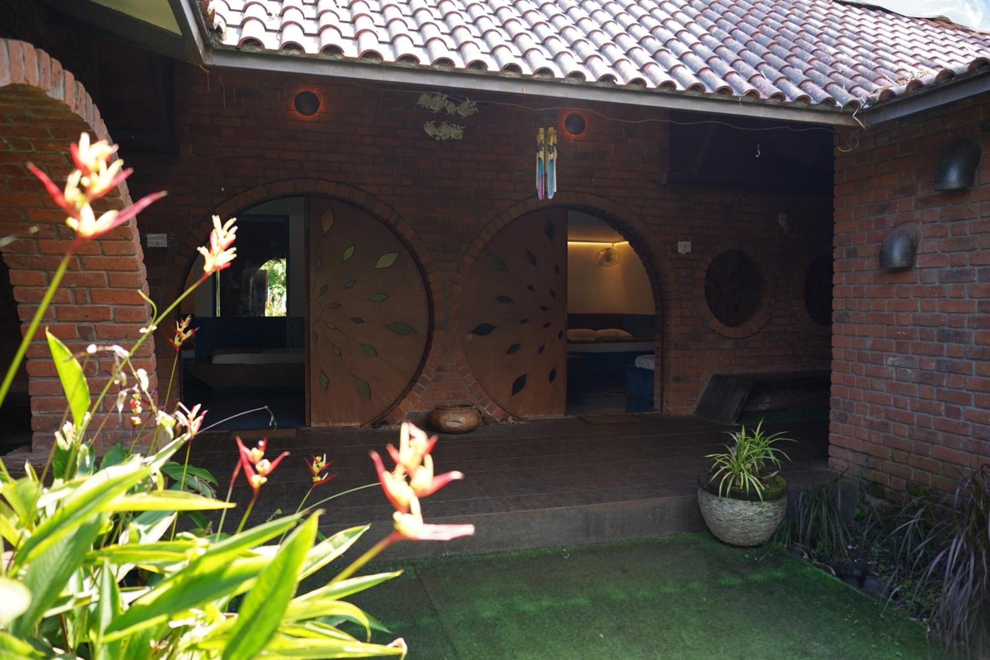 Bamboo And Bricks Resort Welhe Extérieur photo